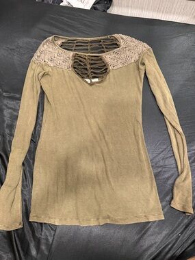 Gimmicks BOHO Long-Sleeve Olive Knit Top with Lace Yoke